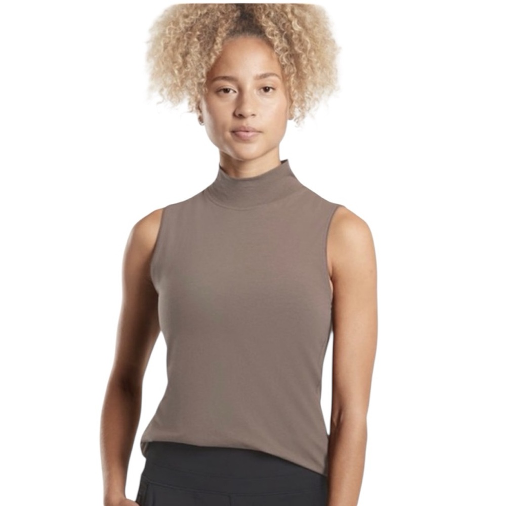 Athleta Outbound tank size L